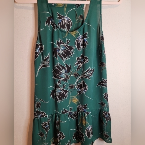 CAbi Zoe Floral Sleeveless Peplum size small - Picture 5 of 7